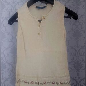 Boho Summer Style Coupe Classique Embroidered Top Sleeveless Floral Details